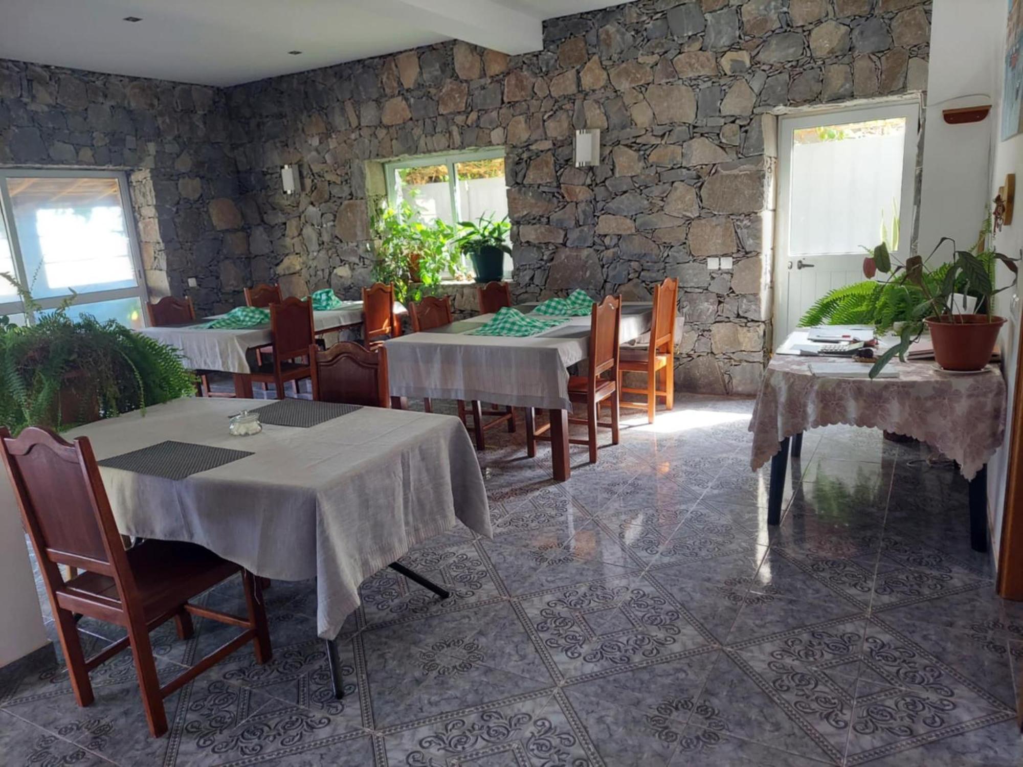 Hotel Chez Jumpy Ponta Do Sol Zewnętrze zdjęcie